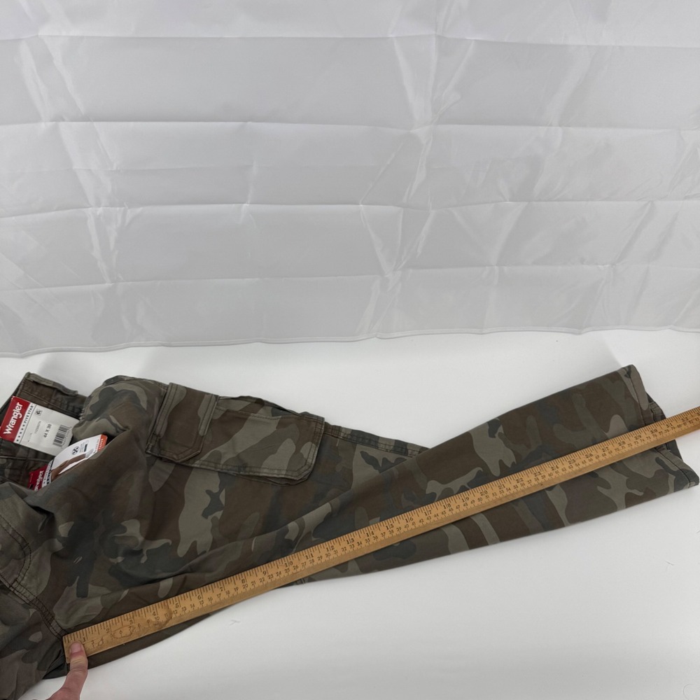 Wrangler Cargo Pants Mens 44x30 Green Camo Five Star Premium Regular Taper NWT - Picture 12 of 12